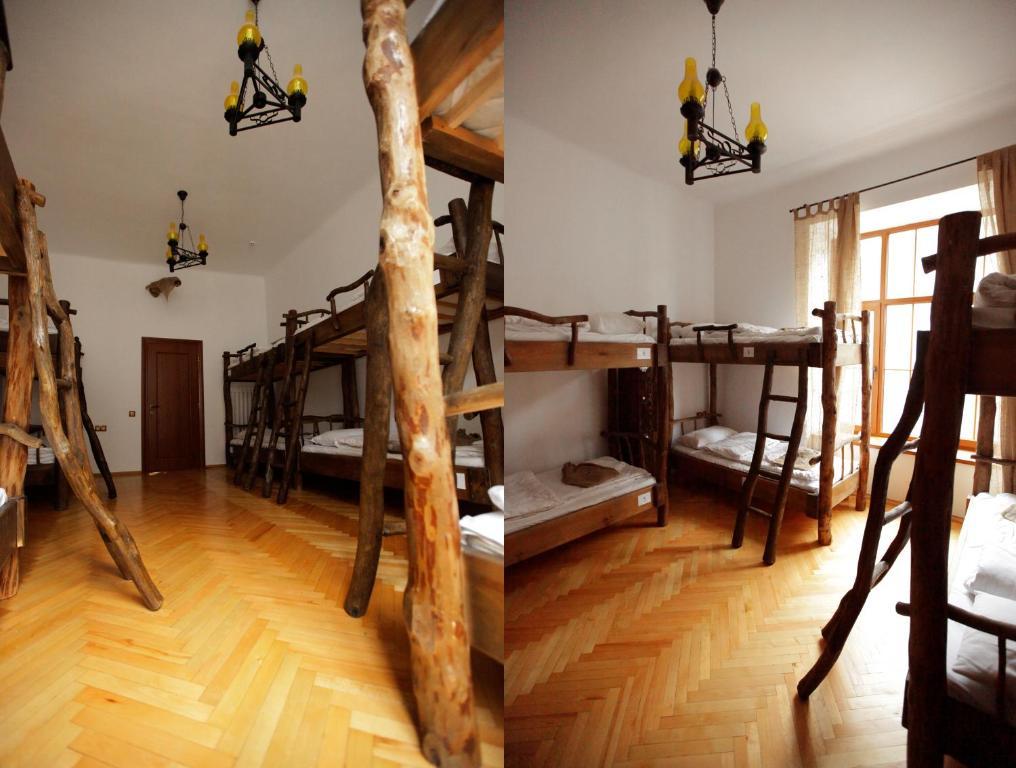 Ghostel - Medieval Hostel Lviv Bilik gambar