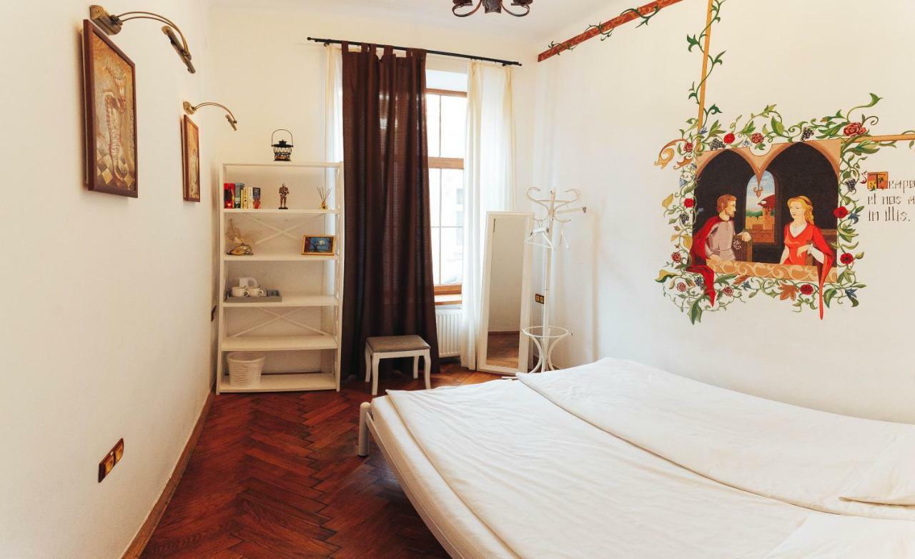 Ghostel - Medieval Hostel Lviv Luaran gambar