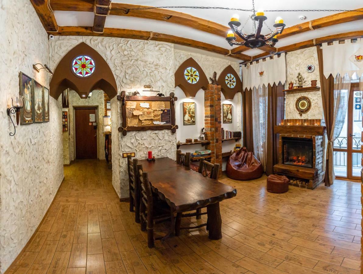 Ghostel - Medieval Hostel Lviv Luaran gambar